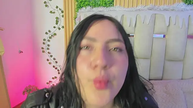 jenifer  power10 online show from 11/30/25, 07:58