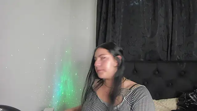 jenifer  power10 online show from 11/06/25, 08:24