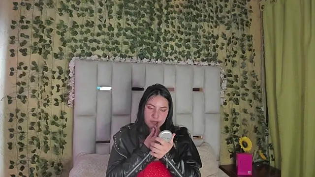jenifer  power10 online show from 03/13/25, 03:39
