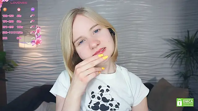 Snapshot of OdelinaFicken chatting on 11/14/25, 04:05 OdelinaFicken online show from 11/14/25, 04:05