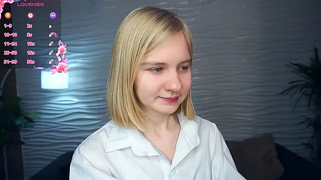 Snapshot of OdelinaFicken chatting on 12/15/25, 04:18 OdelinaFicken online show from 12/15/25, 04:18