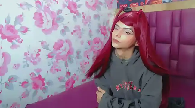 Luna and valery online show from 02/12/25, 07:35