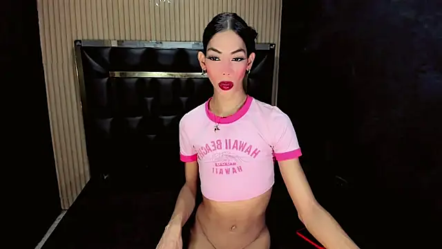 Luna and valery online show from 04/13/26, 08:24