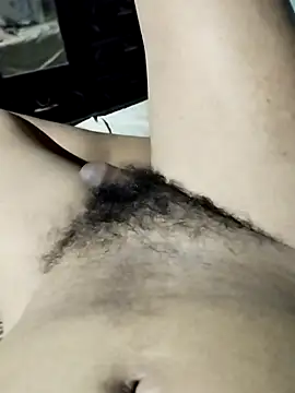 lopezerix1 online show from 09/13/25, 12:10