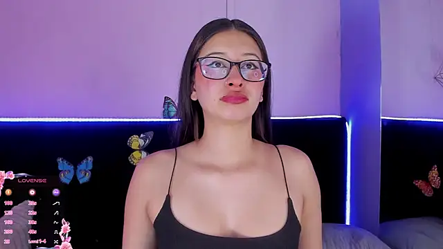 Anastasia Whitee online show from 12/14/25, 03:13