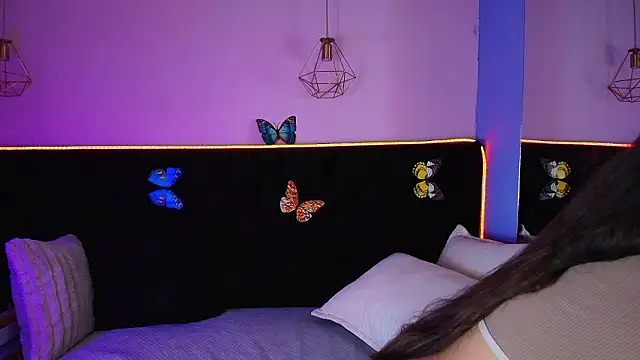 Snapshot of Anastasia_Whitee chatting on 03/23/26, 01:00 Anastasia Whitee online show from 03/23/26, 01:00