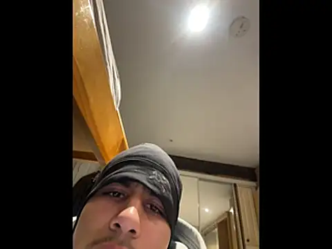 johnycash21 online show from 02/18/26, 05:16