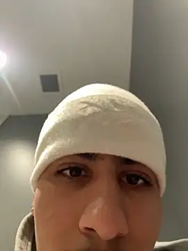 Snapshot of johnycash21 chatting on 01/13/26, 06:01 johnycash21 online show from 01/13/26, 06:01