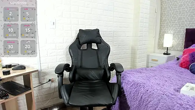 sweet kitty0110 online show from 11/07/25, 03:05