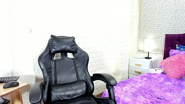 sweet kitty0110 online show from 12/22/25, 09:04