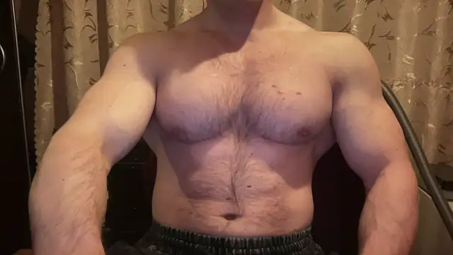 Snapshot of Mrbiceps23 chatting on 03/15/26, 08:38 Mrbiceps23 online show from 03/15/26, 08:38
