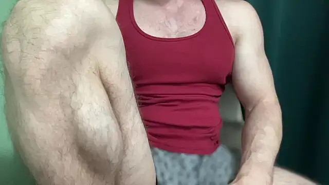 Snapshot of Mrbiceps23 chatting on 09/19/25, 11:20 Mrbiceps23 online show from 09/19/25, 11:20