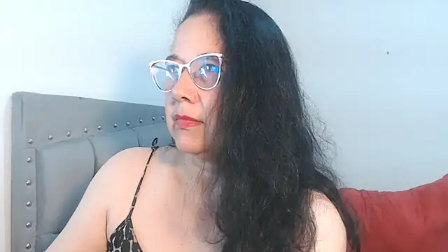 maturepriscila online show from 09/09/25, 03:32