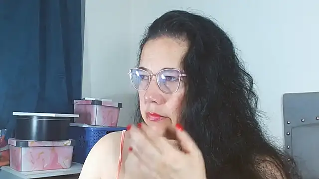 maturepriscila online show from 05/17/26, 01:44