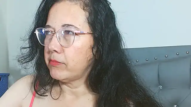 maturepriscila online show from 04/18/26, 01:35