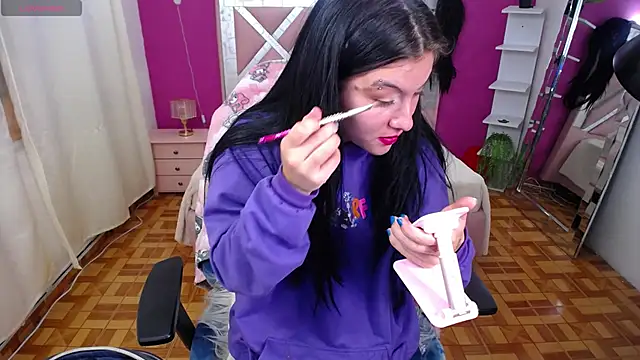 Kate Laurence  online show from 02/25/25, 01:41