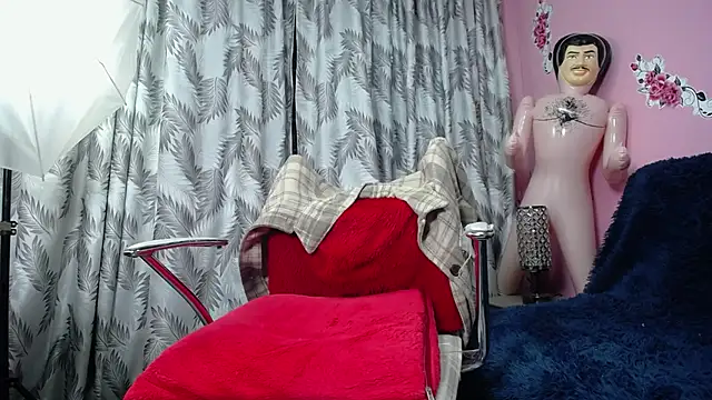 Kate Laurence  online show from 12/14/24, 10:13