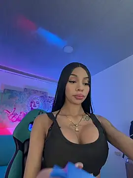 Tiffanny online show from 02/21/26, 08:33