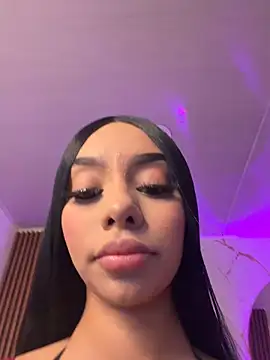 Tiffanny online show from 03/08/26, 01:14