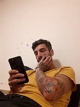 Italian69am online show from 09/28/25, 07:04