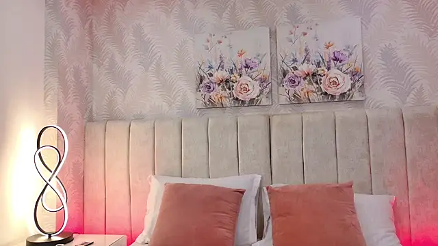 MeganCruzGB online show from 11/20/25, 01:01