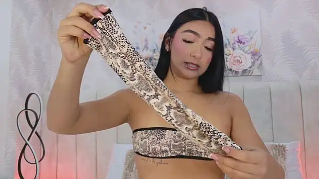 MeganCruzGB online show from 04/17/26, 12:30