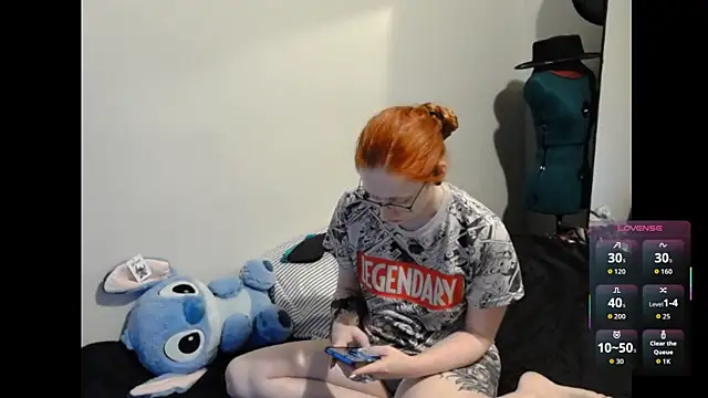 LilyFoxxx online show from 04/03/26, 05:25