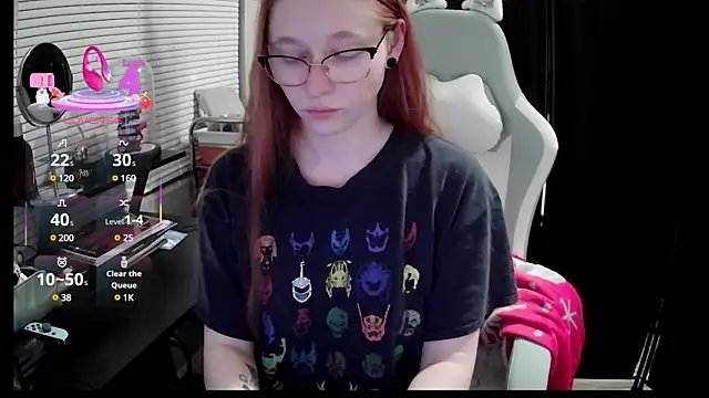 LilyFoxxx online show from 03/03/25, 04:32