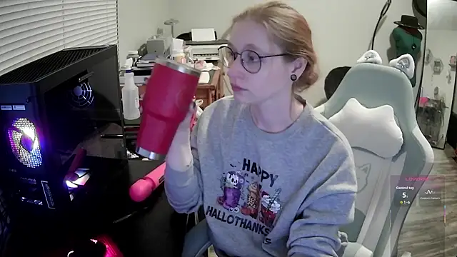 LilyFoxxx online show from 03/02/26, 06:14