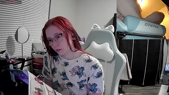 LilyFoxxx online show from 02/03/25, 02:47