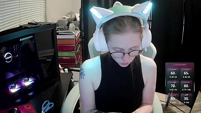 LilyFoxxx online show from 06/07/26, 05:12