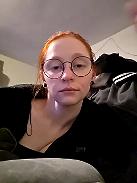 LilyFoxxx online show from 03/30/26, 05:53