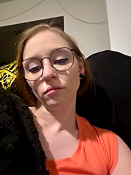 LilyFoxxx online show from 02/25/26, 01:17