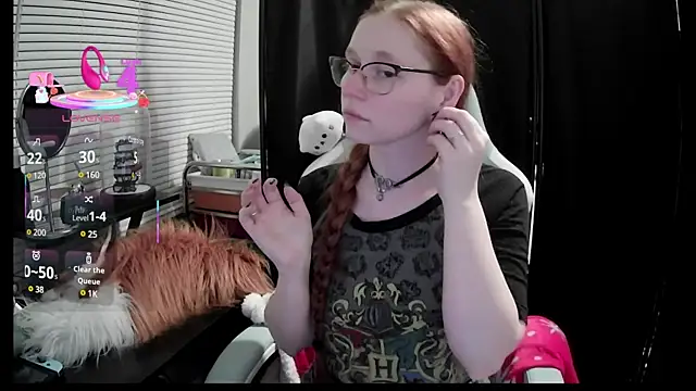 LilyFoxxx online show from 03/05/25, 04:24