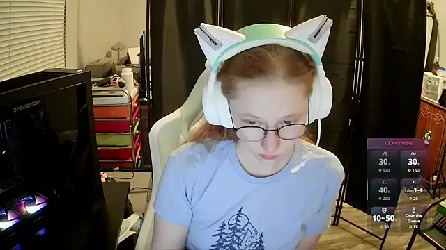 LilyFoxxx online show from 07/13/26, 05:29