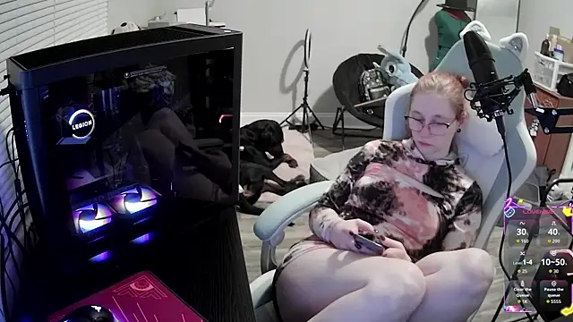 LilyFoxxx online show from 11/08/25, 04:49