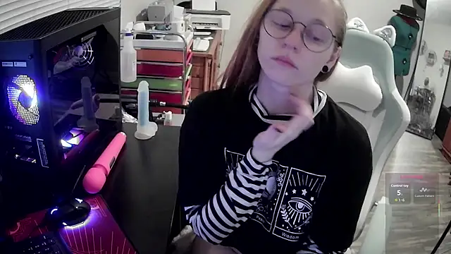 LilyFoxxx online show from 02/23/26, 06:14