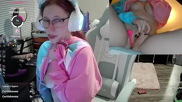 LilyFoxxx online show from 02/02/25, 07:52