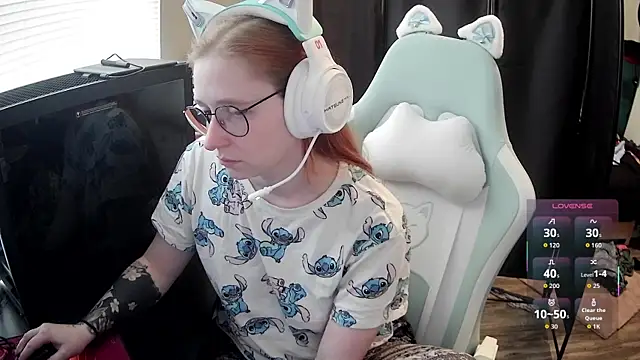 LilyFoxxx online show from 06/26/26, 07:42