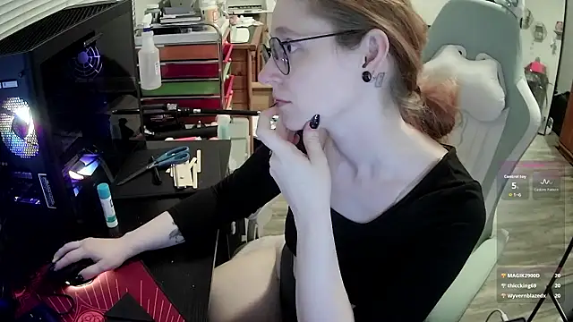 LilyFoxxx online show from 03/06/26, 06:19