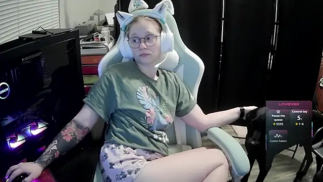 LilyFoxxx online show from 07/08/26, 05:08