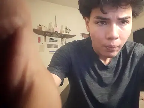 YoursexyJuan online show from 12/12/24, 12:38