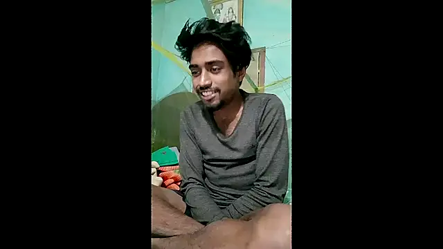 Snapshot of savage_lucifer8 chatting on 12/14/24, 07:25 savage lucifer8 online show from 12/14/24, 07:25