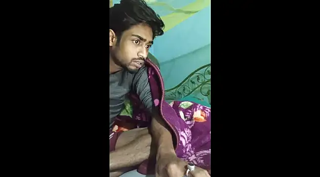 Snapshot of savage_lucifer8 chatting on 01/04/25, 10:24 savage lucifer8 online show from 01/04/25, 10:24