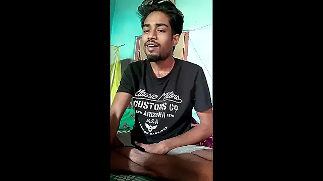 Snapshot of savage_lucifer8 chatting on 12/13/24, 07:36 savage lucifer8 online show from 12/13/24, 07:36