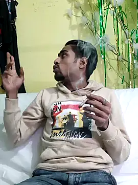 Snapshot of savage_lucifer8 chatting on 12/13/24, 11:13 savage lucifer8 online show from 12/13/24, 11:13