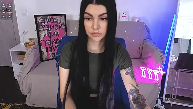 Tiffany lab online show from 11/05/25, 01:14