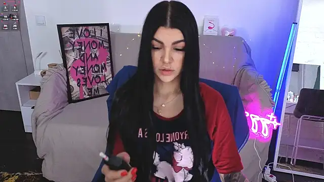 Tiffany lab online show from 11/06/25, 08:40