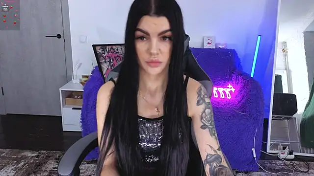 Tiffany lab online show from 12/01/25, 08:04