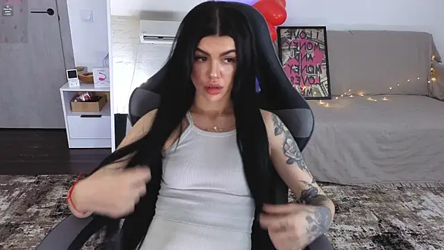 Tiffany lab online show from 02/13/26, 02:06